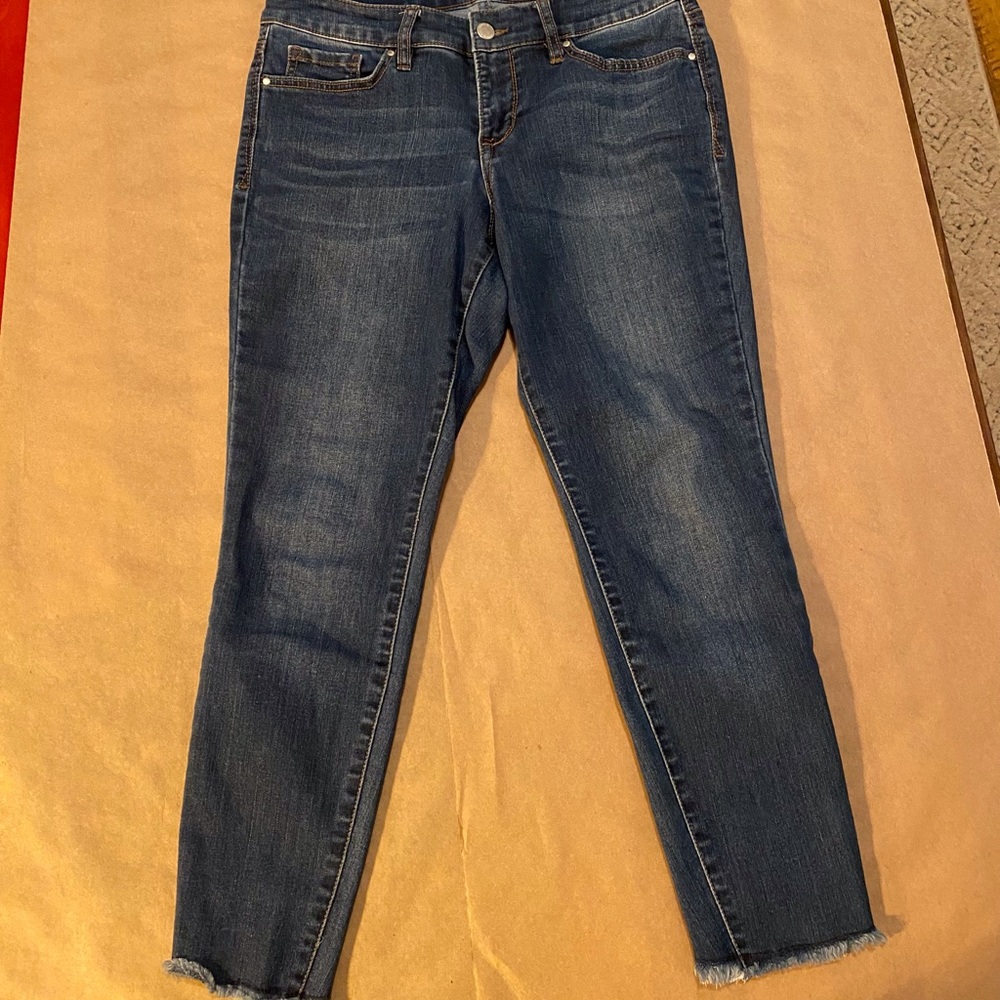 Crown & Ivy raw hem cropped jeans